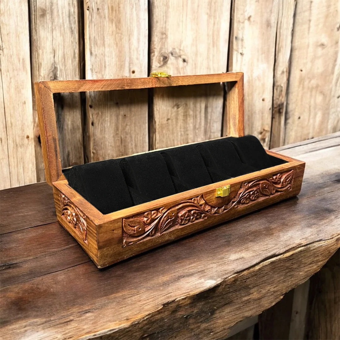 5 Watches – Carving – Glass Top – Black – Hard Pillows