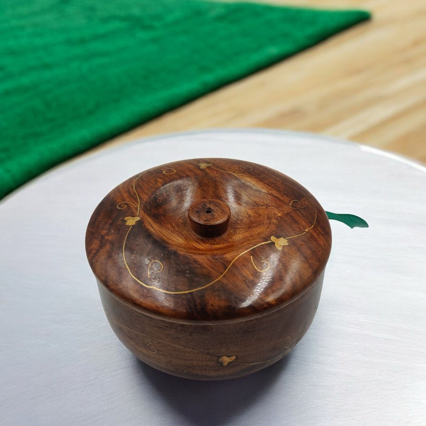 Sugar Pot with 6 Coasters