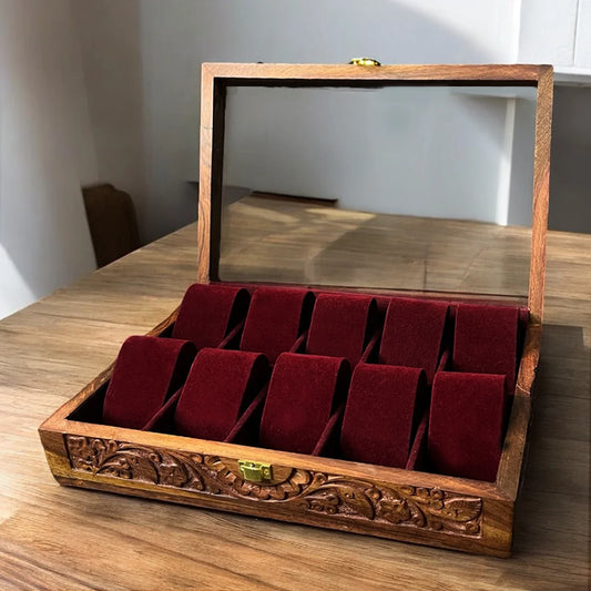 10 Watches – Carving – Glass Top – Hard Pillows