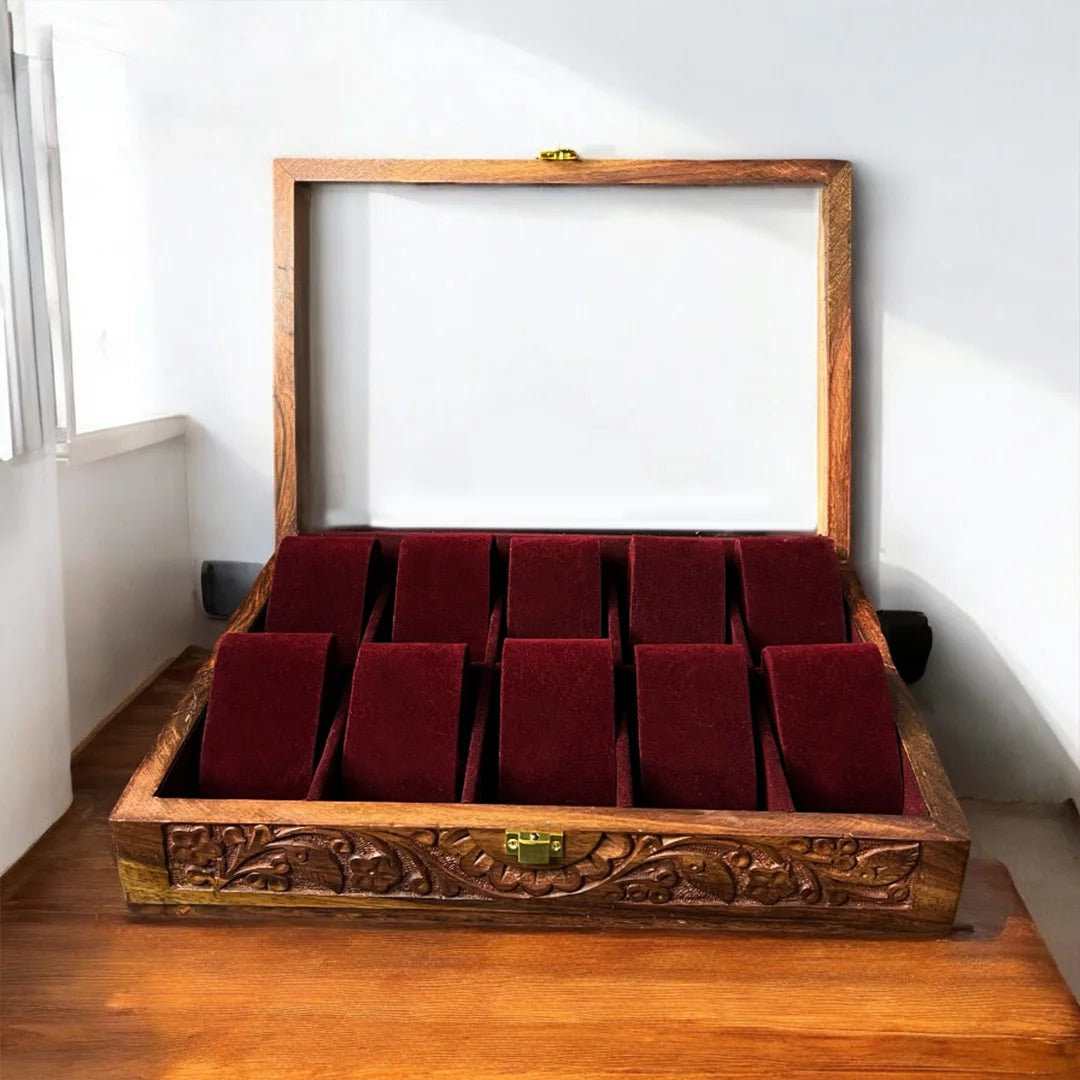 10 Watches – Carving – Glass Top – Hard Pillows