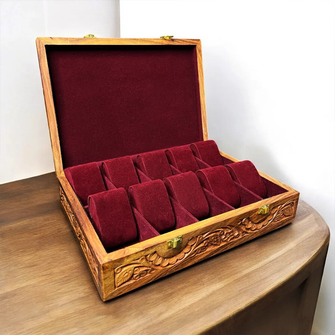 10 Watches – Carving – Wood Top – Hard Pillows