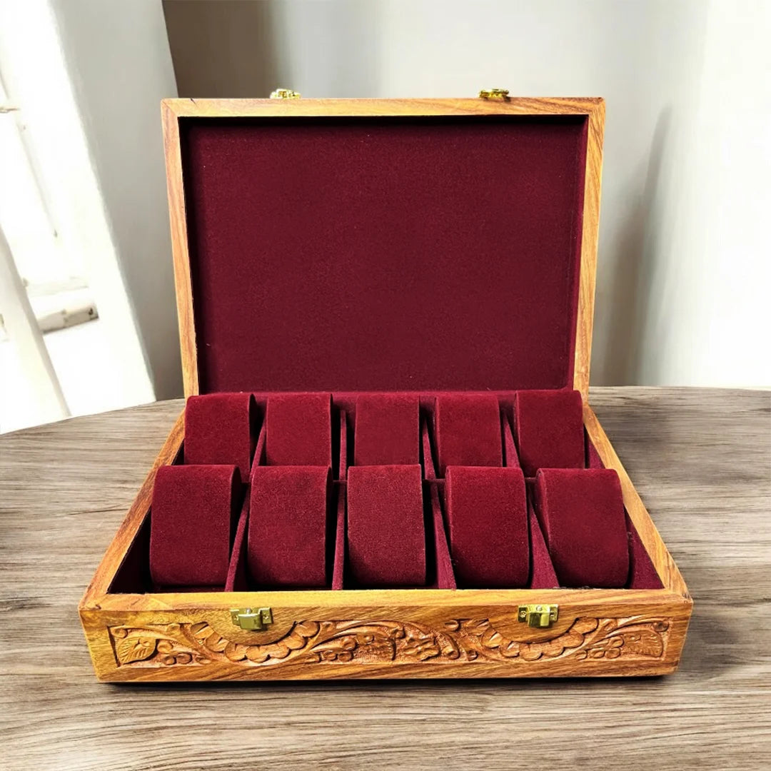 10 Watches – Carving – Wood Top – Hard Pillows