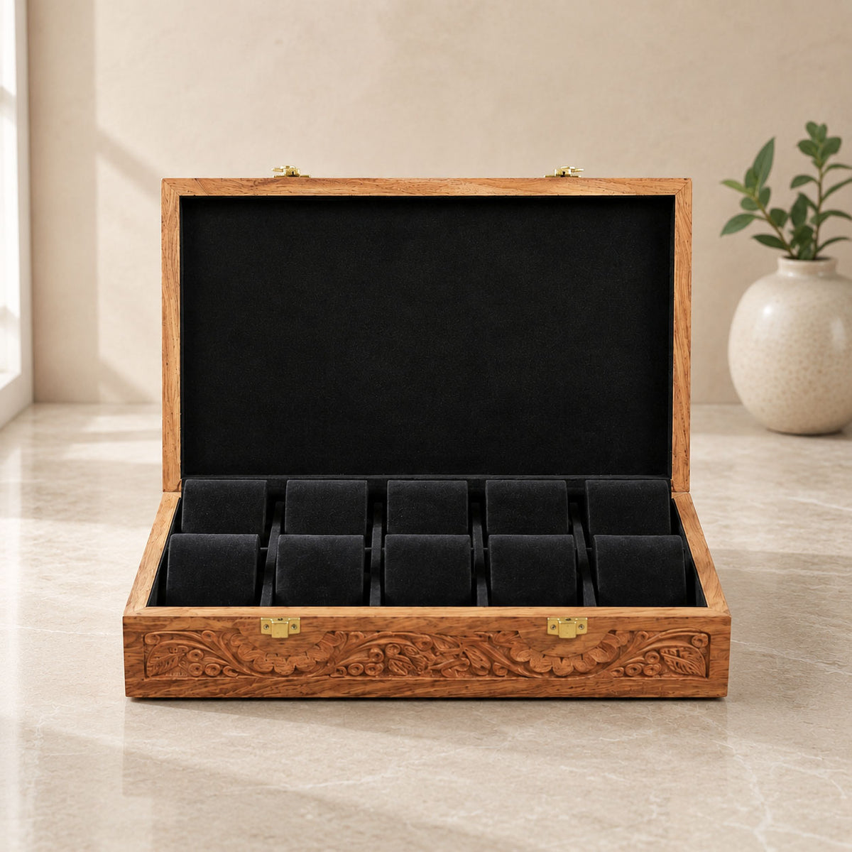 10 Watches – Carving – Wood Top – Hard Pillows Black