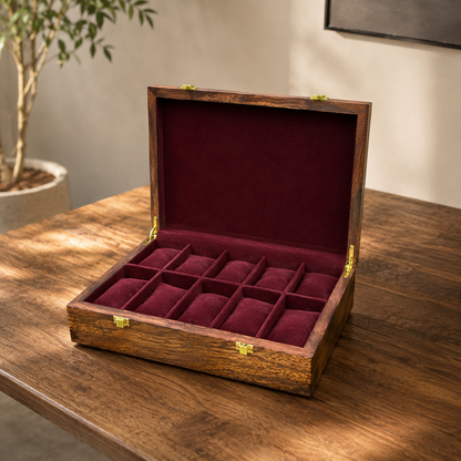 10 Watches – Golden Hinge – Wood Top