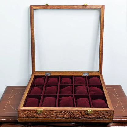 15 Watches – Carving – Glass Top