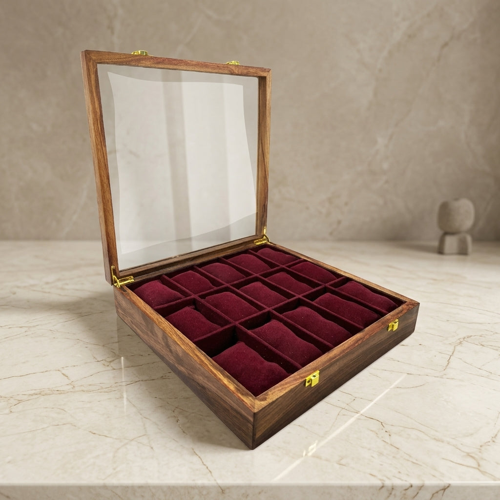 15 Watches – Golden Hinge – Glass Top