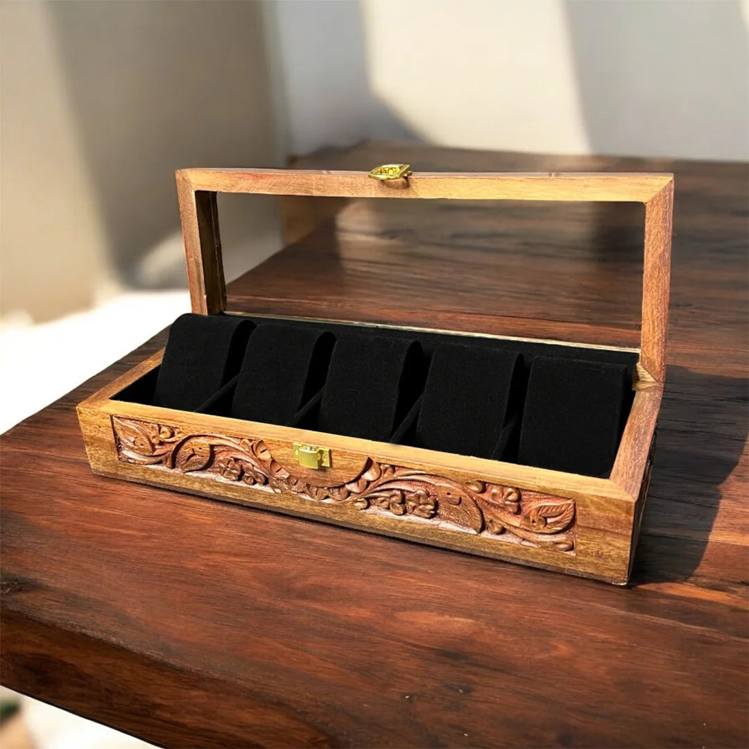 5 Watches – Carving – Glass Top – Black – Hard Pillows