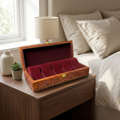 5 Watches – Carving – Wood Top – Hard Pillows