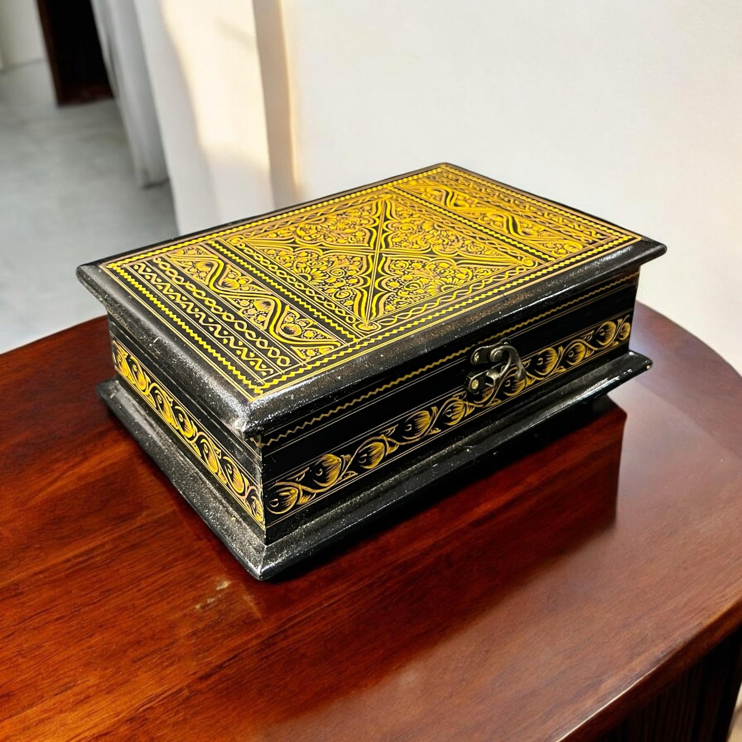 Jewelry Box – Naqshi