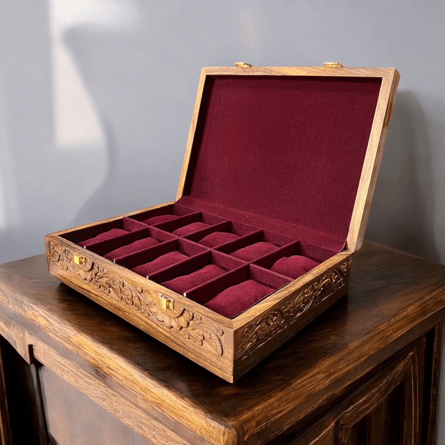 10 Watches – Carving – Wood Top